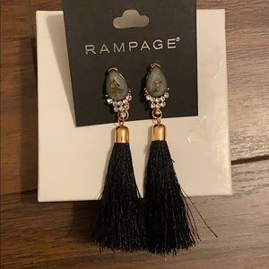 Tassel stone earrings